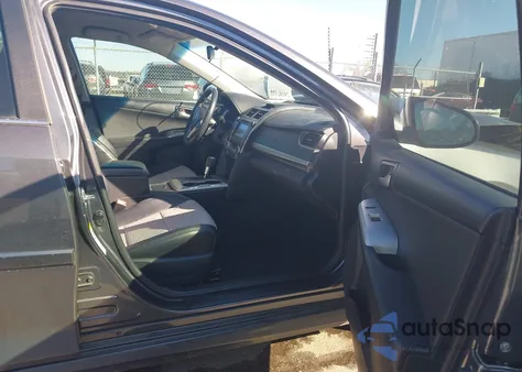 2013 Toyota Camry Se z USA, uszkodzony, nr VIN 4T1BF1FK3DU212181